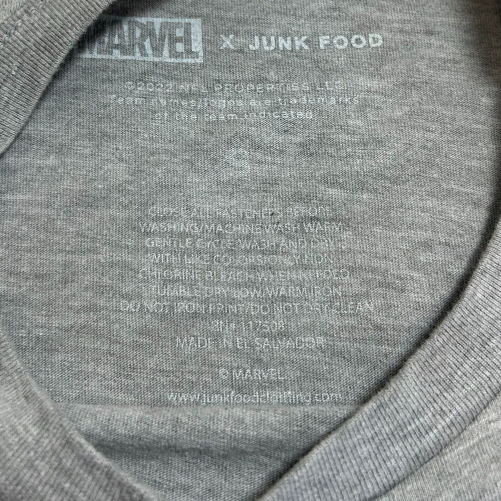 Marvel x Junk Food NY Giants Wolverine Graphic Tee Heather Gray NFL T-shirt - Picture 7 of 8